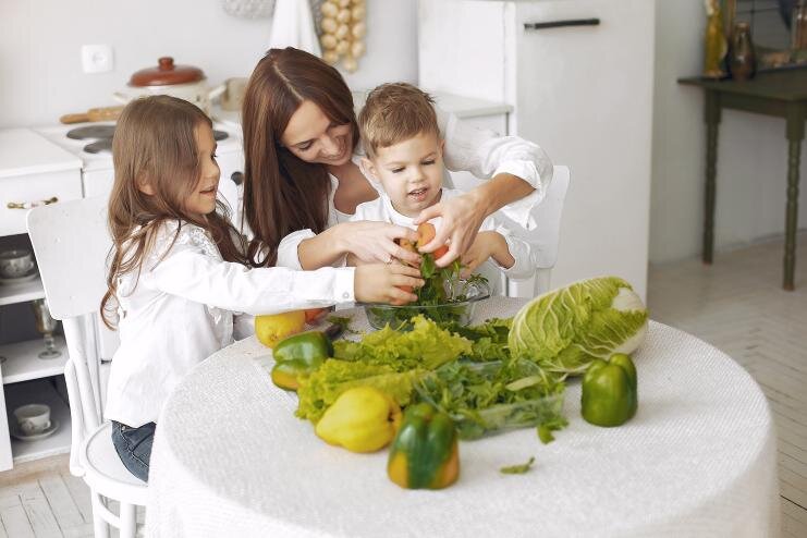 Три ситуации, когда ребенку рекомендуется дополнительно принимать витамины 